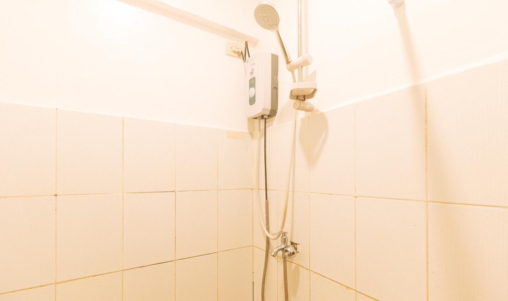 Reddoorz At City Stay Inns Marilao Lias Ngoại thất bức ảnh