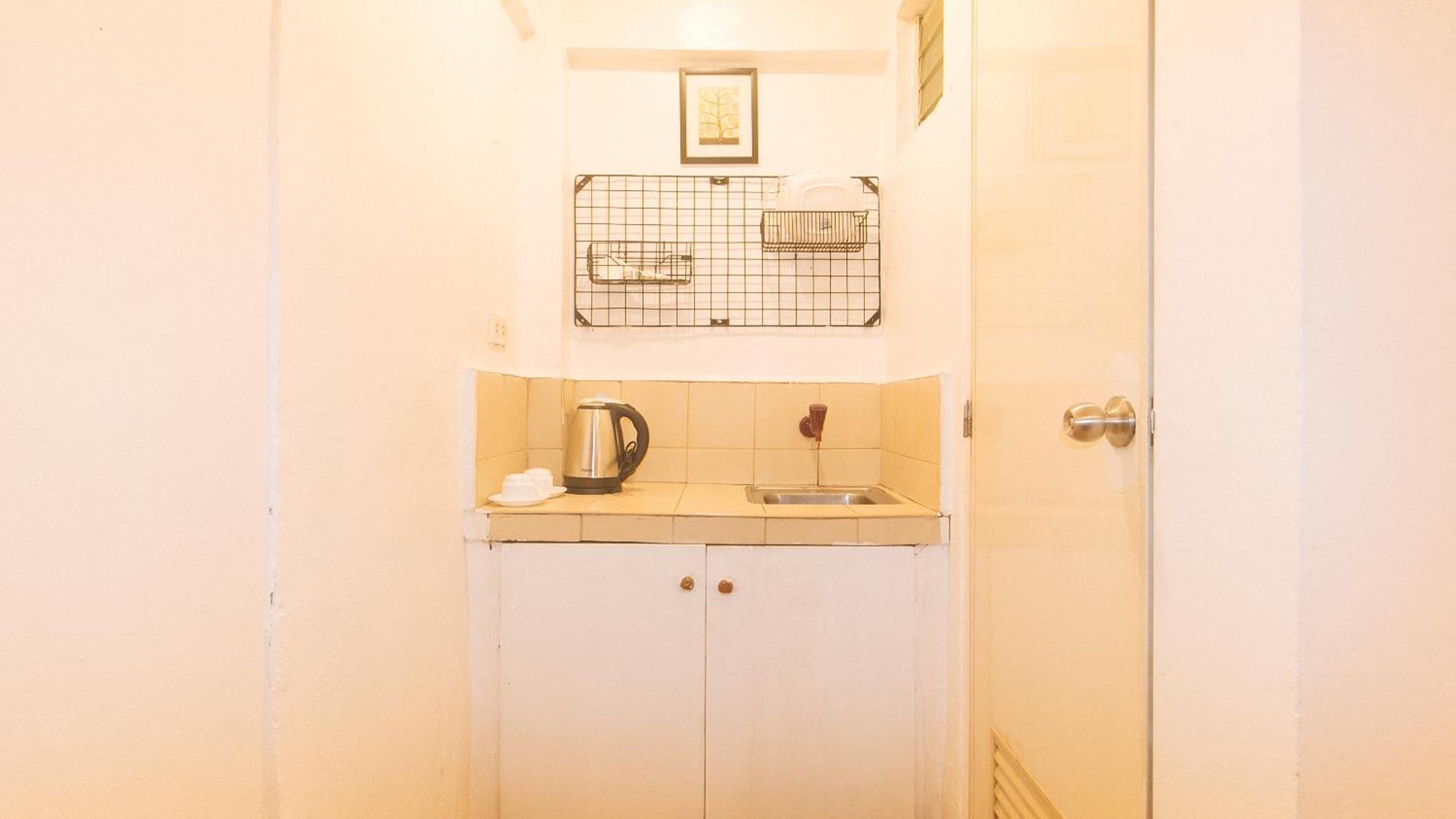 Reddoorz At City Stay Inns Marilao Lias Ngoại thất bức ảnh