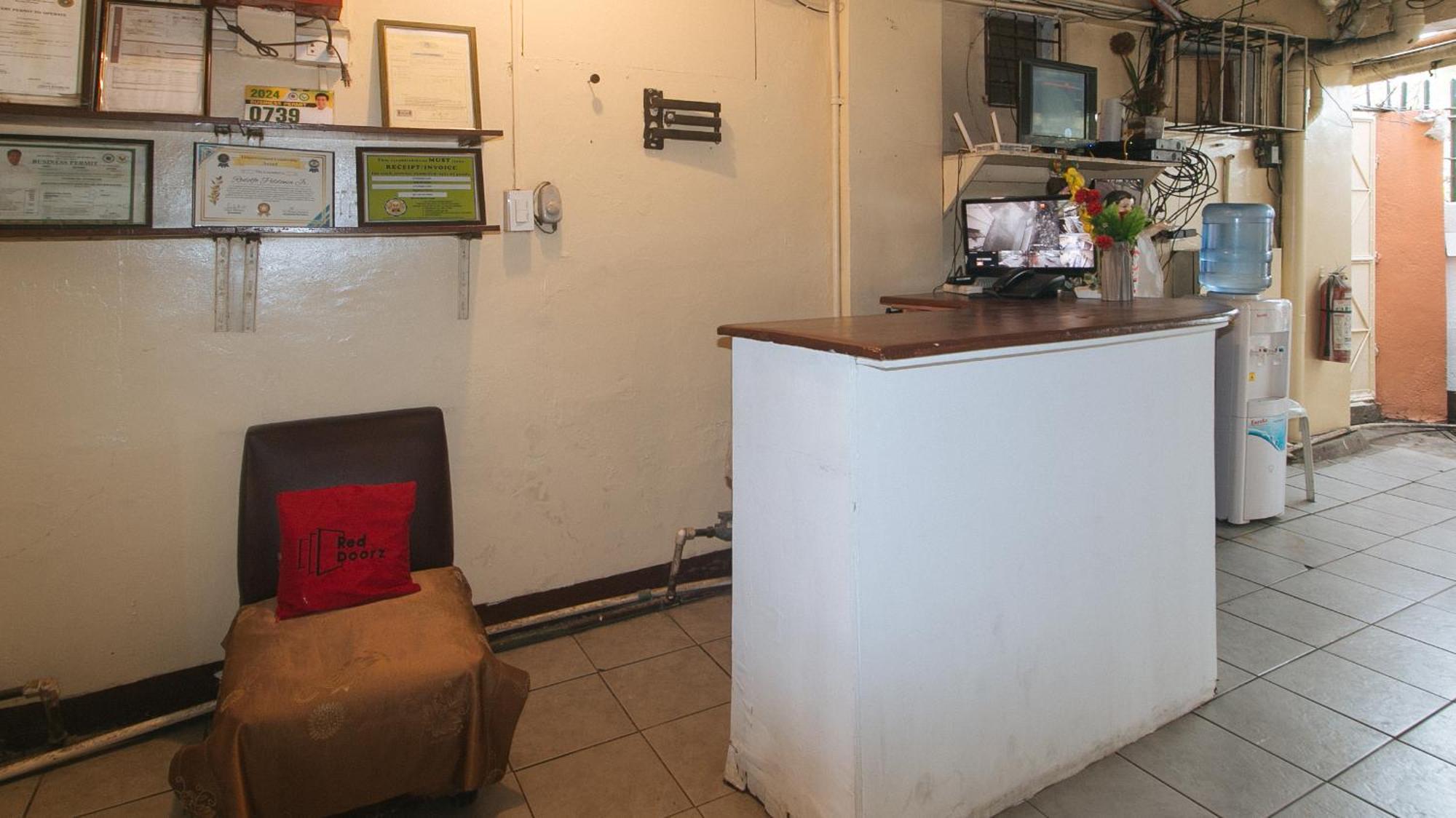 Reddoorz At City Stay Inns Marilao Lias Ngoại thất bức ảnh